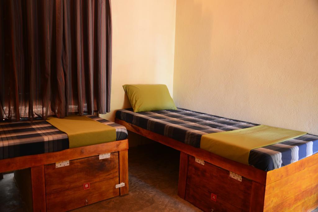 Jungle Beach Hostel Unawatuna Quarto foto