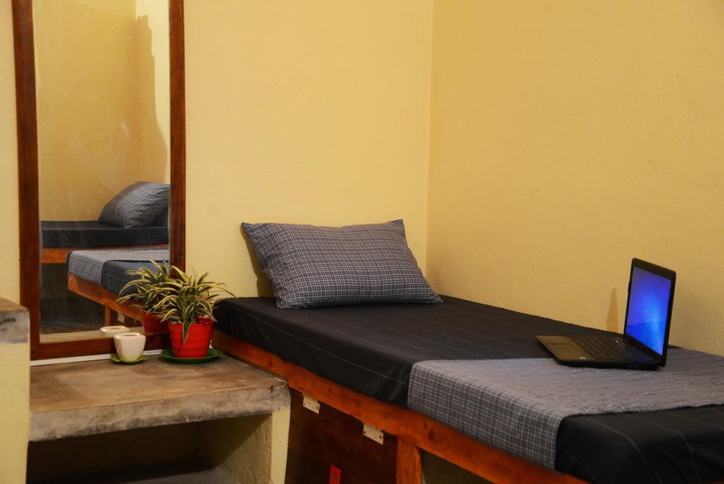 Jungle Beach Hostel Unawatuna Quarto foto